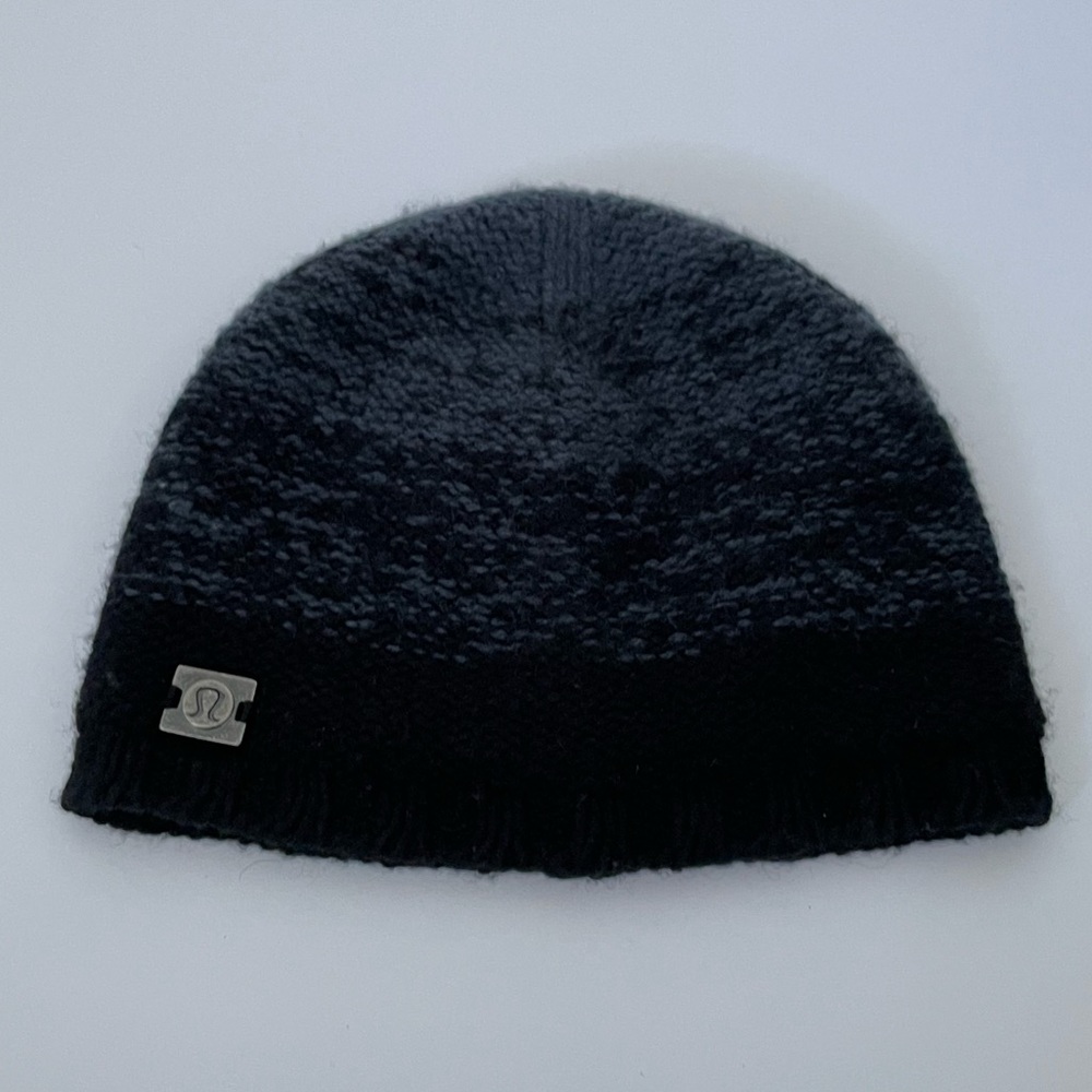 Lululemon Black and Blue Knit Hat